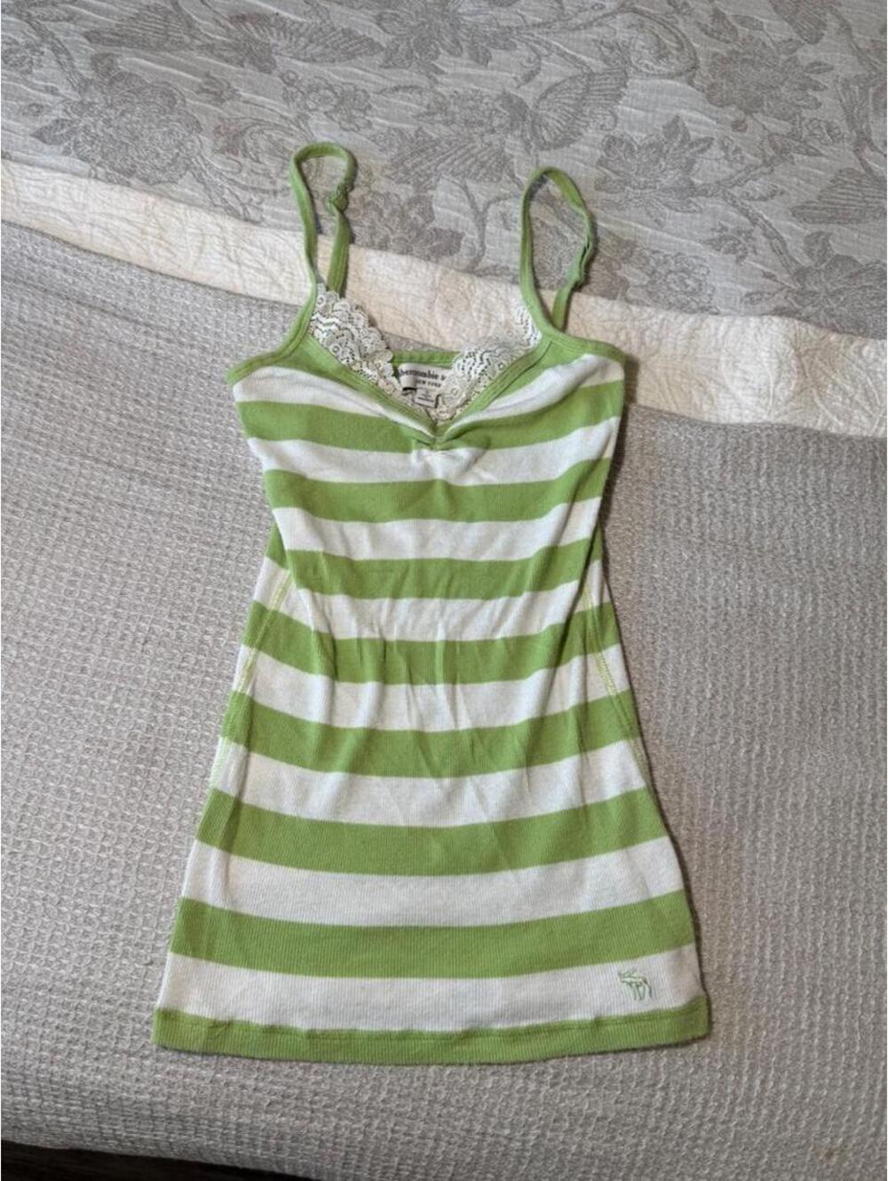 y2k lace abercrombie cami / tank top green & white